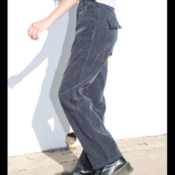Brandy Melville Sunny Curduroy Cargo Pants - Picture 2 of 7